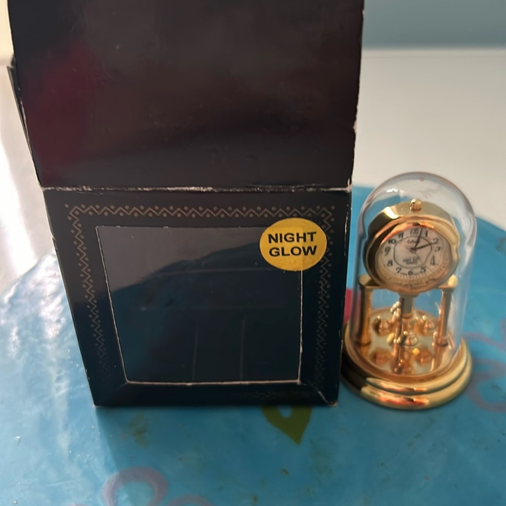 Collezio mini table clock